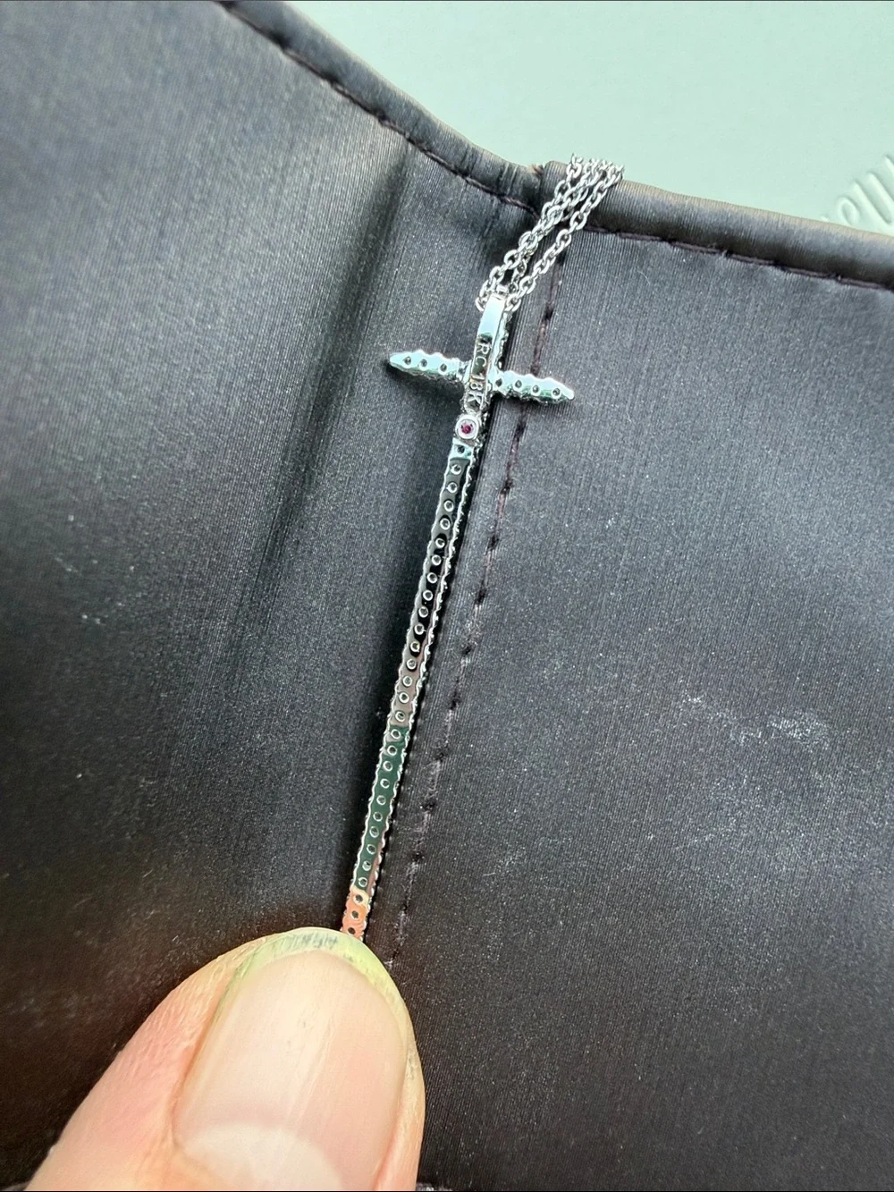 Roberto Coin Silver Cross Pendant with Black Pouch